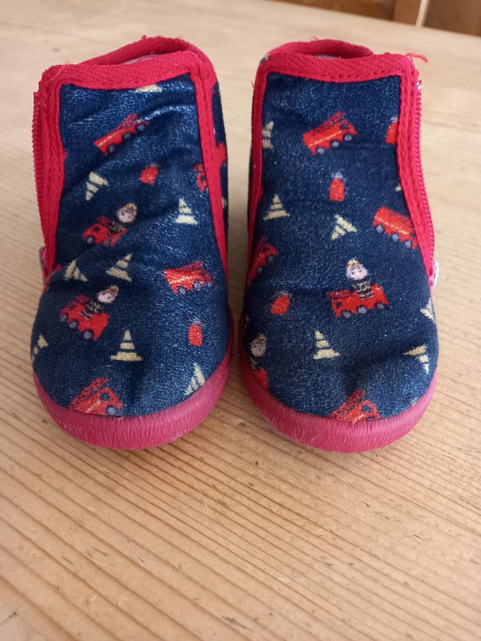 Jolis chaussons garçon Bellamy 24 motifs camions de pompiers - photo numéro 9