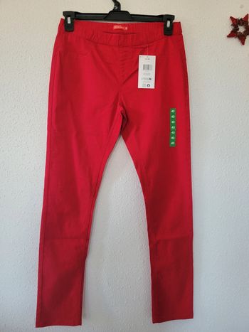 Pantalon rouge neuf taille 40