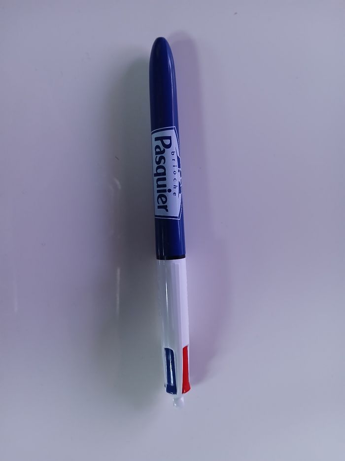 Stylo bic 4 couleurs collector