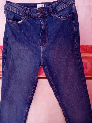 Jean bleu Kiabi taille 36