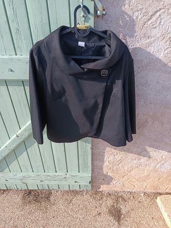 Veste courte élégante noire – Col châle – Camaïeu – TBE