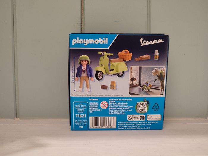 Playmobil 71621 1969 Vespa 150 Sprint Veloce - Vert Clair - photo numéro 2