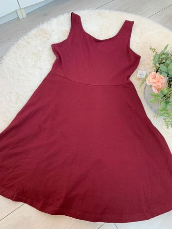 Robe neuve patineuse couleur bordeaux