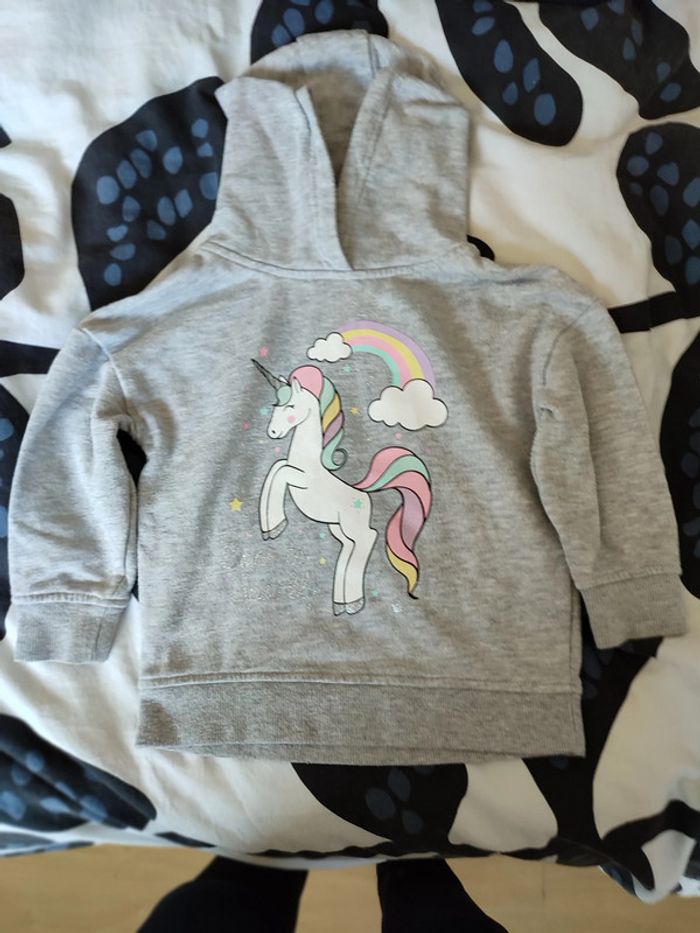 Pull à capuche licorne 24 mois / 3 ans Primark