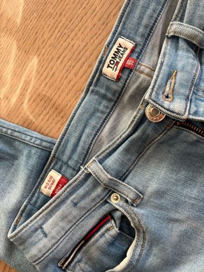 Jean tommy H femme taille 40 - photo numéro 3