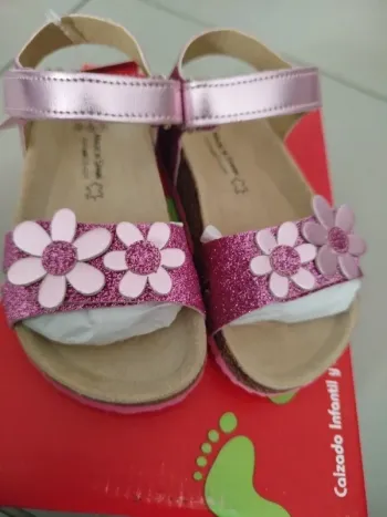 Sandales cuir P 24