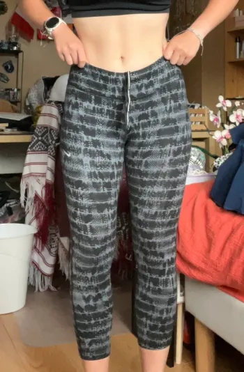 Legging 3/4 Nike gris/noir T.M – parfait état