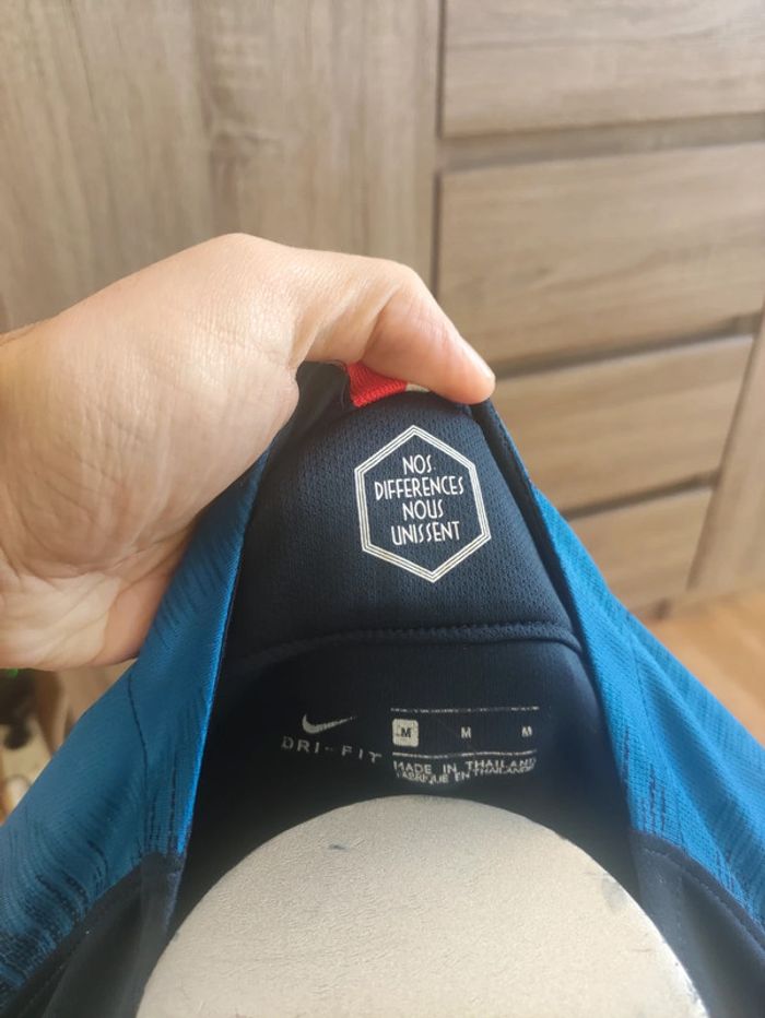 Maillot Nike équipe de France 2 étoiles taille M - photo numéro 5
