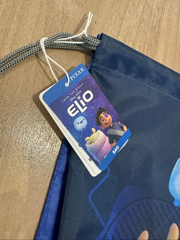 Sac à dos fin et souple avec cape de super-héros Élio Disney - photo numéro 3