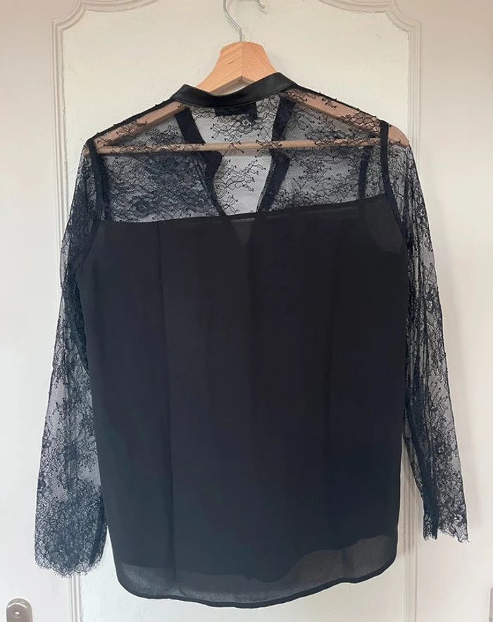 Chemisier chemise top blouse The Kooples dentelle boutonnière cuir taille 1 (36) noir - photo numéro 2