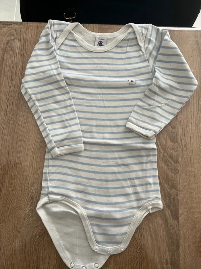 Lot 2 bodies petit bateau - photo numéro 2