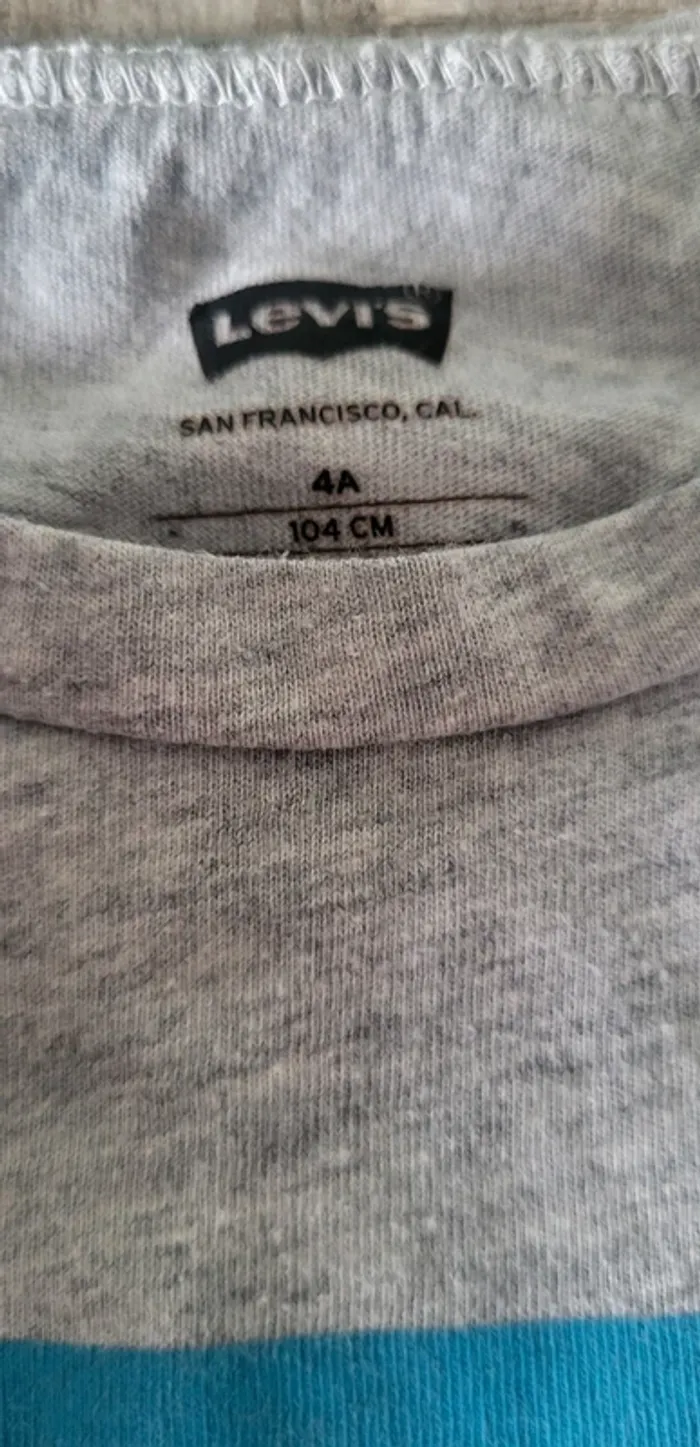 Tshirt levi's gris - photo numéro 2