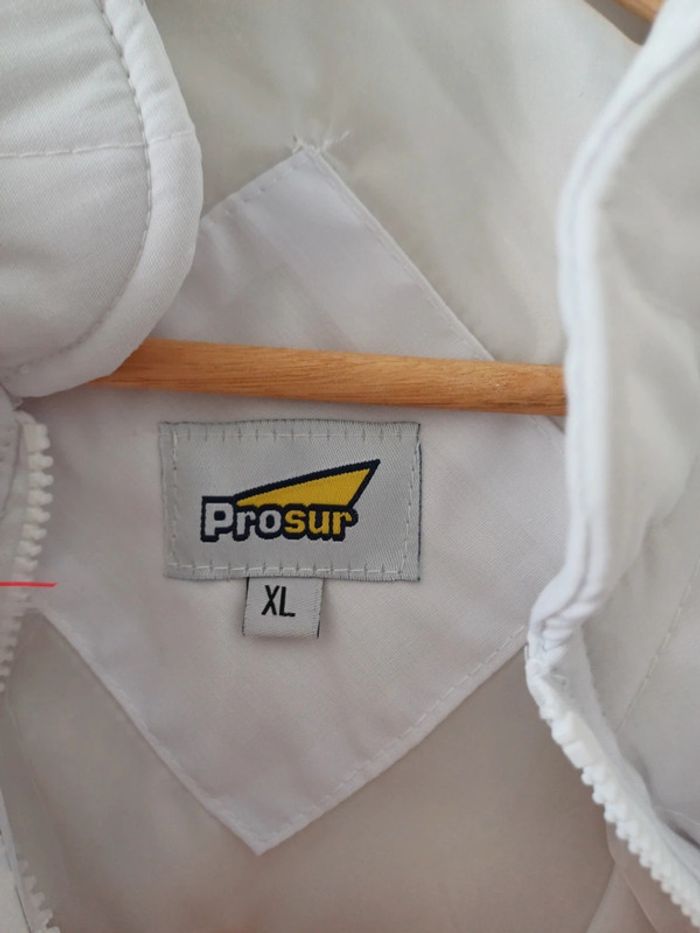 Veste sans manches blanches taille XL neuve - photo numéro 2