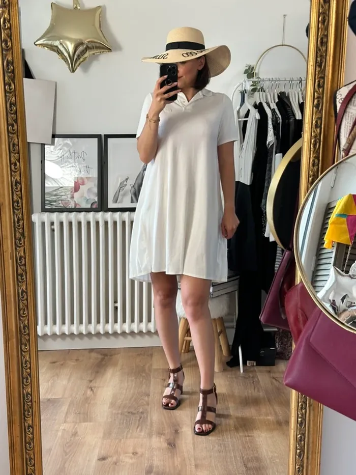 Robe polo Lacoste blanche taille 36 - photo numéro 2