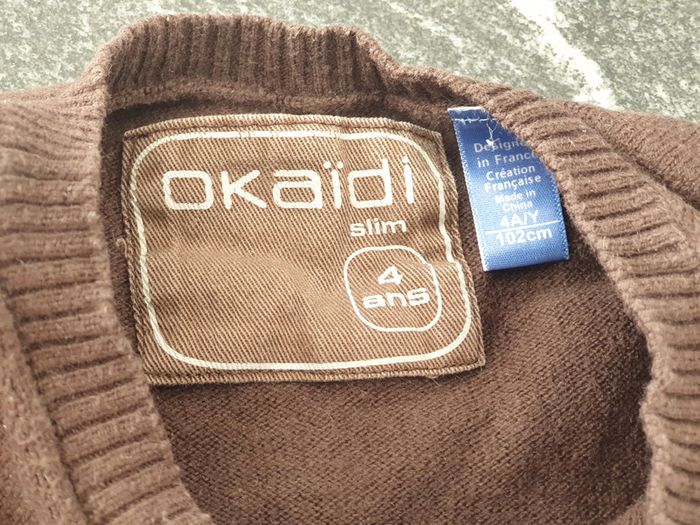 1 pull marron marque OKAIDI marqué 4 ans 102 cm - photo numéro 3