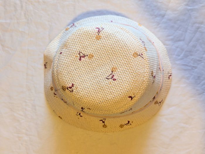 Chapeau Cloche Sergent Major Beige Large Bandeau Dessins Fleurs Accessoire Petits Enfants Bébés - photo numéro 3