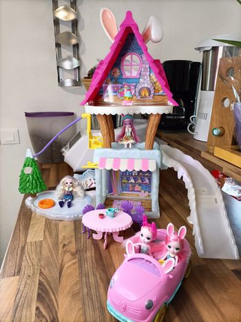 Lot Enchantimals Chalets ski lapins + voiture + 6 poupées 🐰