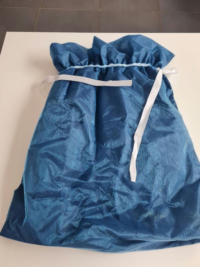 Grand sac cadeau bleu - photo numéro 2