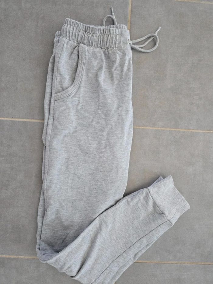 Jogging slim - photo numéro 4