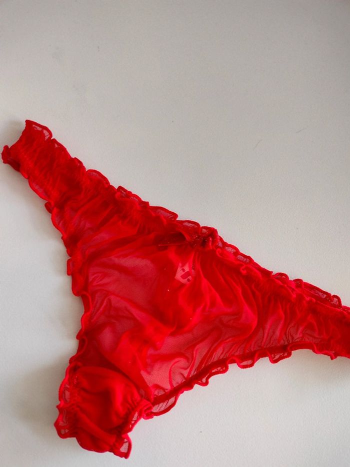 String rouge NEUF soleil sucré - photo numéro 7