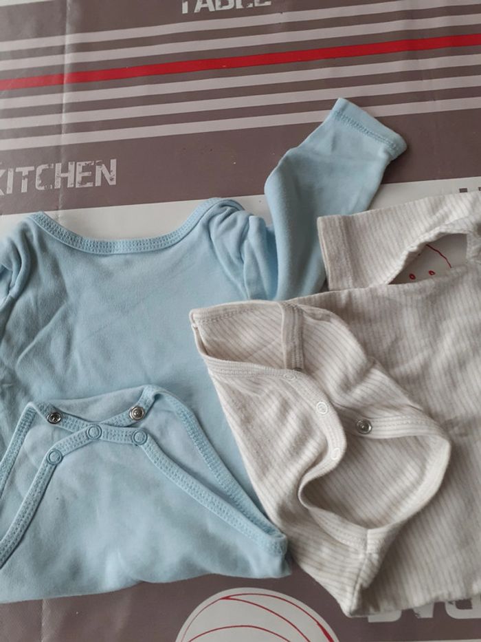 lot de 2 bodies mixtes manches longues 9 mois - photo numéro 7