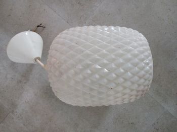 suspension blanche en plastique