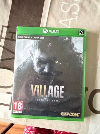 Jeu Xbox Série X - Resident Evil - Village