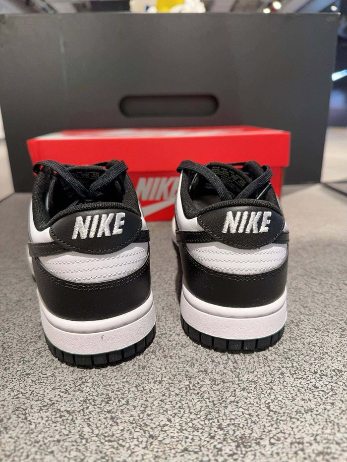 Nike Dunk LOW RETRO “Panda White Black 38.5 - photo numéro 4