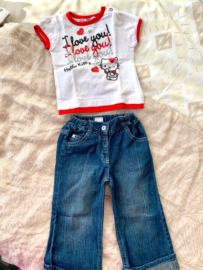 Ensemble casual tendance tee shirt  Hello Kitty et jean boot cut - photo numéro 2