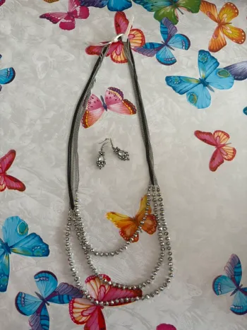 Parure collier boucle d’oreille
