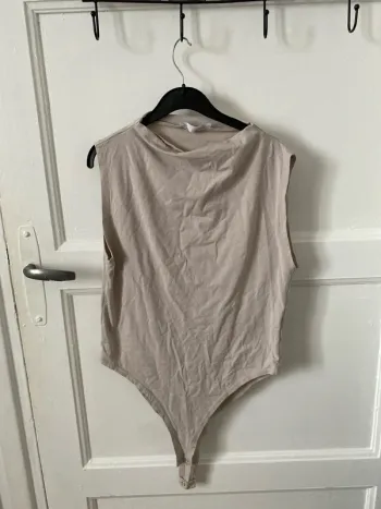 Body col rond