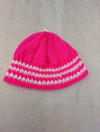 Bonnet tricoté fait main