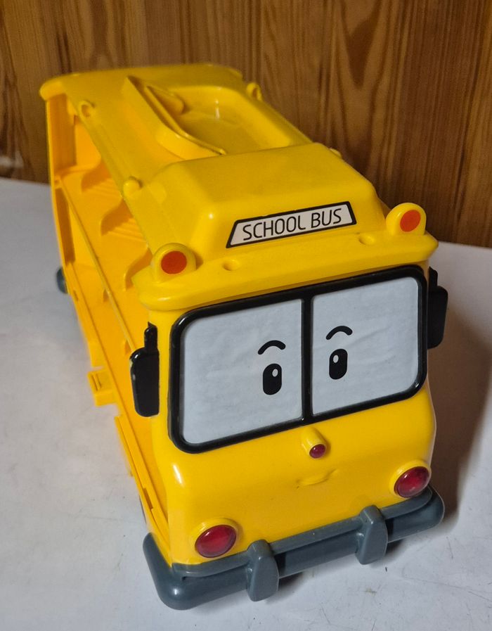 totobus academy poli robocar poli porte-bus scolaire pour d'autres jouets poli - photo numéro 2