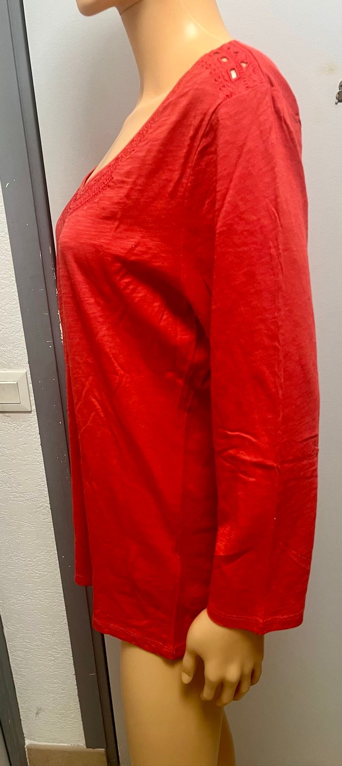 Haut rouge Caroll - photo numéro 4