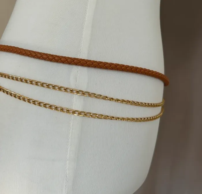 Ceinture multi Rang chaîne doré et cuir camel  Longueur totale, 85 cm - photo numéro 2