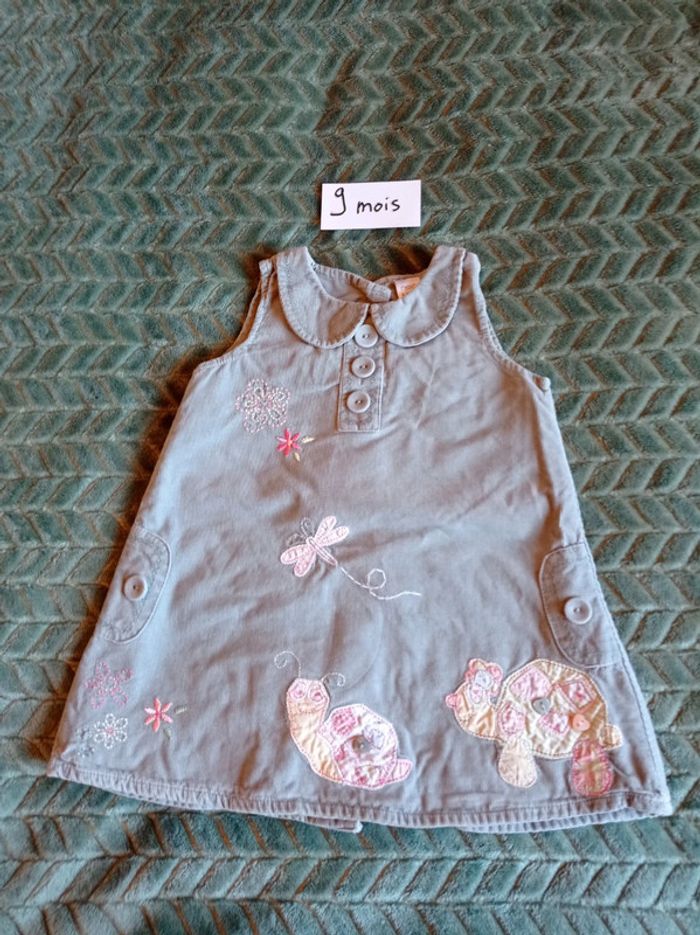 Robe velours kaki 9 mois