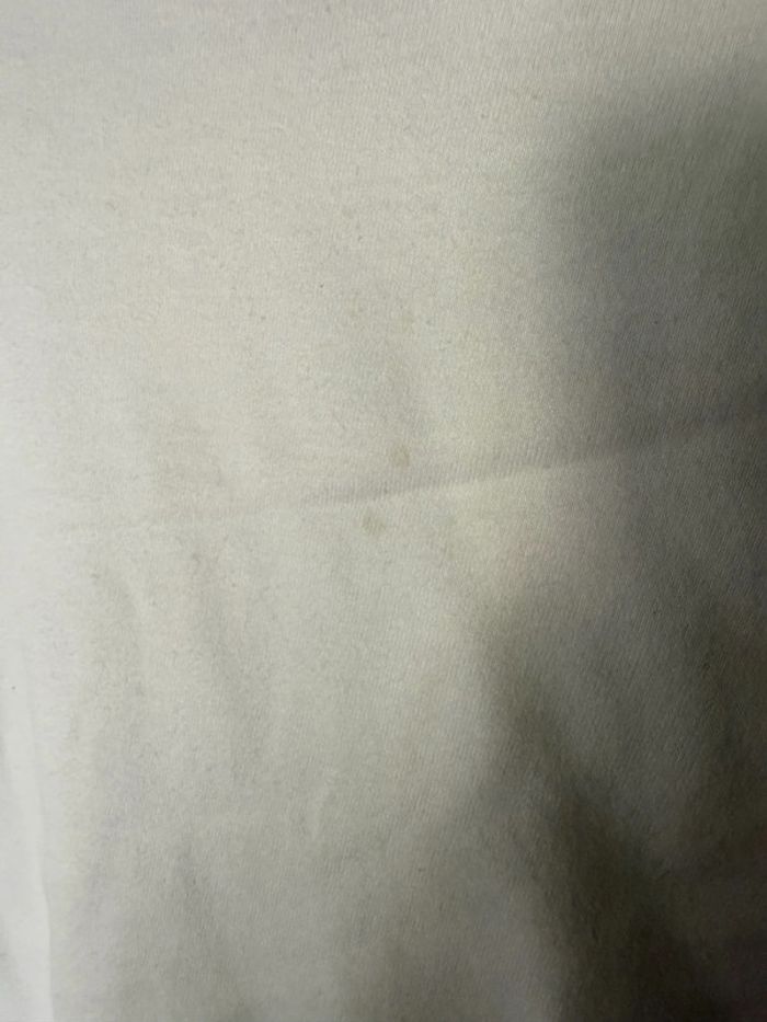 T-shirt Levis femme taille M état satisfaisant blanc quelques taches - photo numéro 3