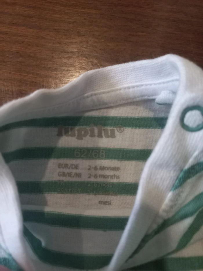 T-shirt à manches courtes blanc et vert rayé 6mois - photo numéro 2