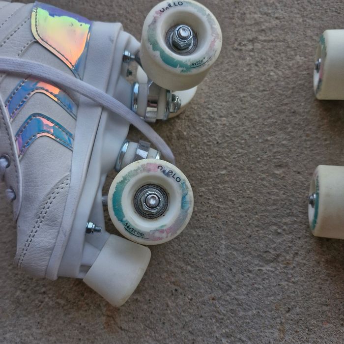Patins à roulettes - photo numéro 3