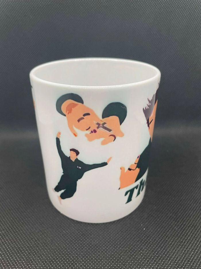 💀 Mug Thanos (Player 230) Squid Game Saison 2 🎭 - photo numéro 2