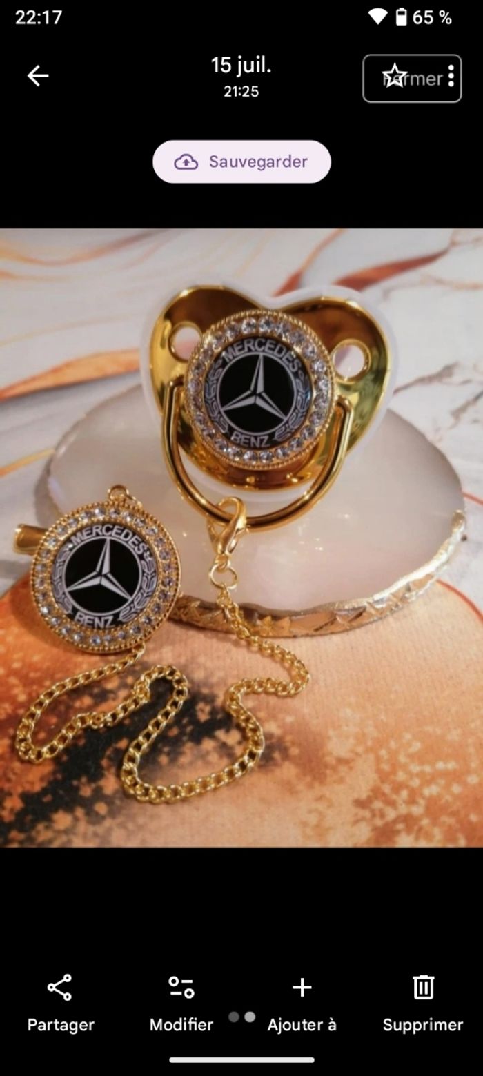 Tétine doré Mercedes Benz - photo numéro 2