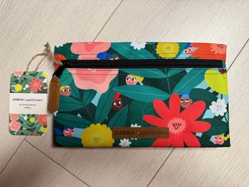 Pochette Cabaia neuve LA VILLE ET LES NUAGES