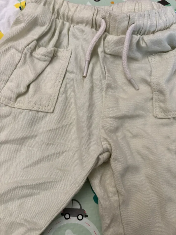 Ensemble t shirt tex et pantalon Kiabi 3 mois - photo numéro 3
