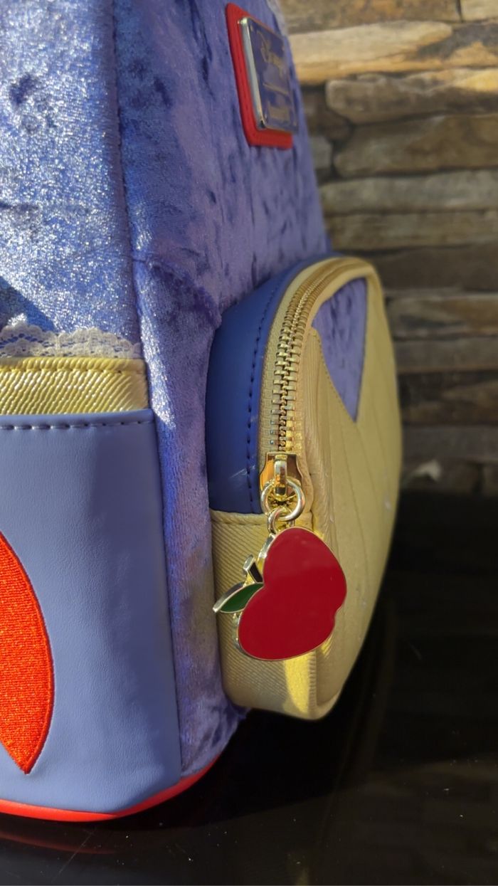 Sac à dos Loungefly Blanche neige Disney - photo numéro 3