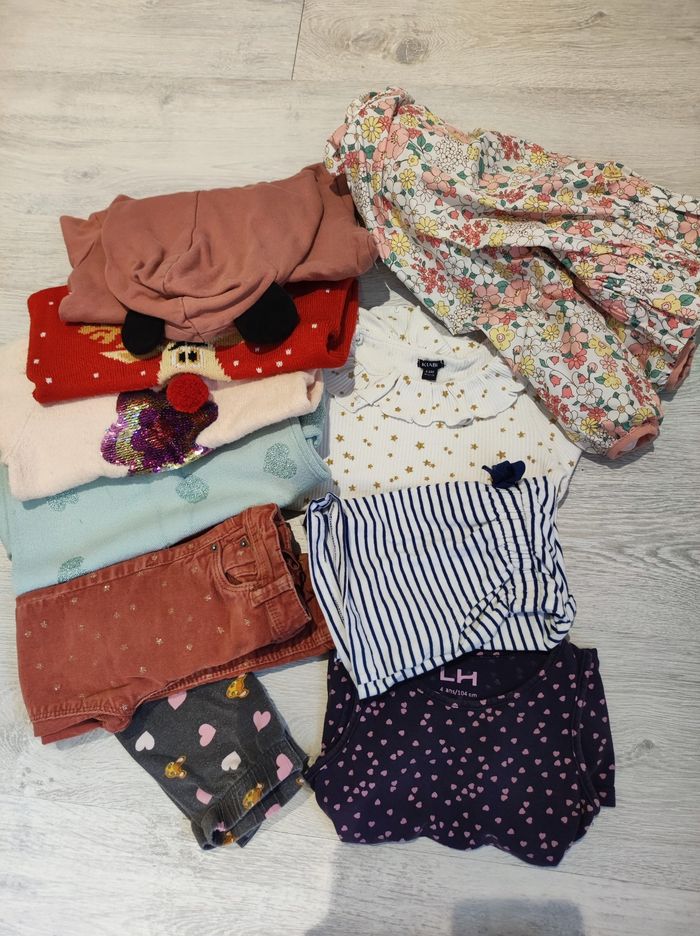 Lot de vêtements 4 ans