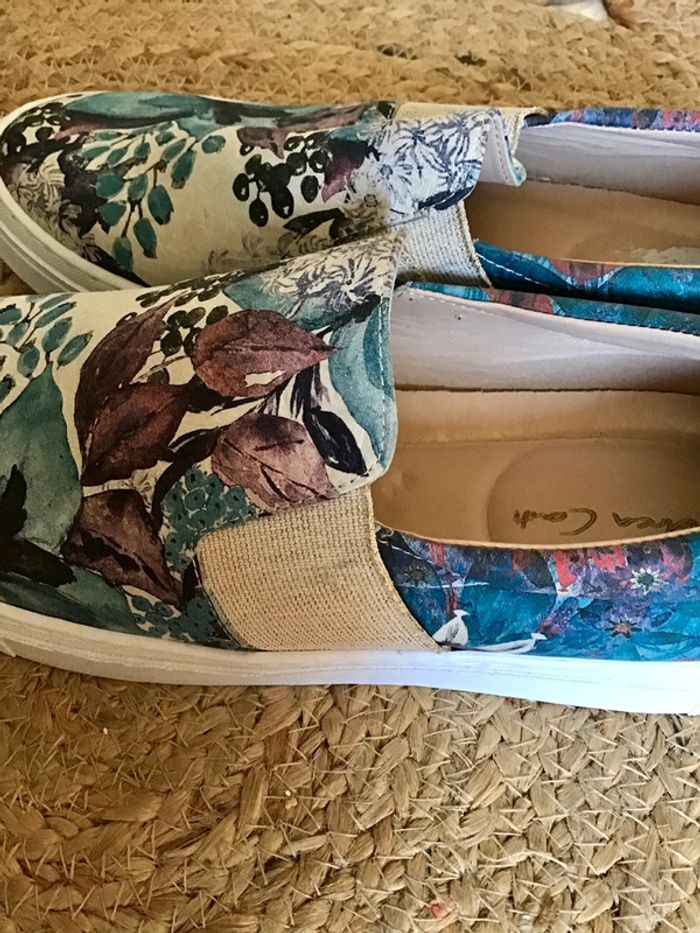 Belle paire de chaussures slip on taille 38 de la marque Andrea Couti - photo numéro 3