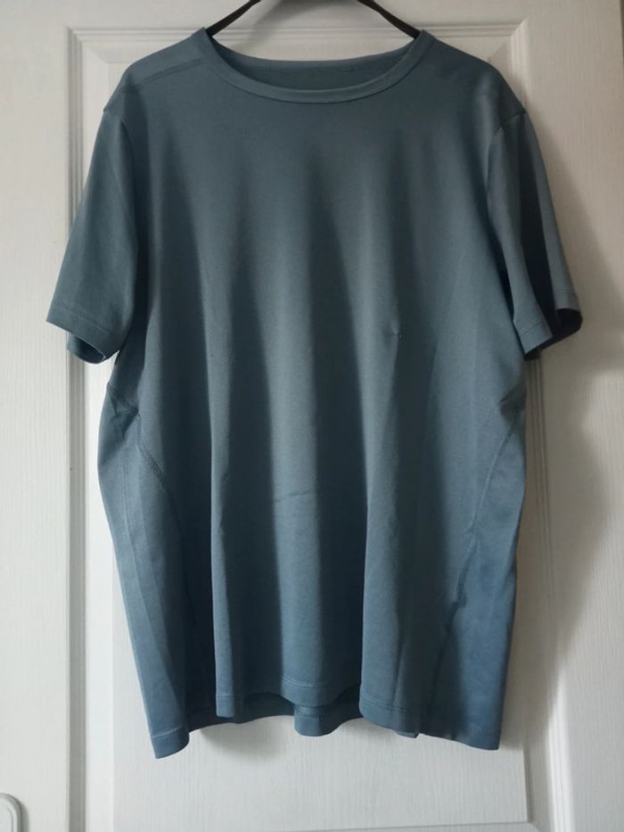 tee-shirt puma manches courtes taille XL