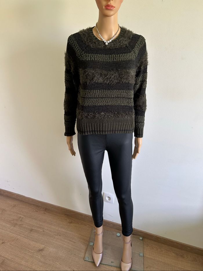 Pull vert kaki à manches longues Only taille S jamais porté - photo numéro 3
