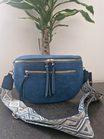 Sac banane velours côtelé bleu
