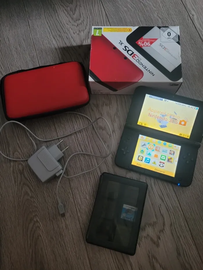 Nintendo 3ds xl rouge et noir